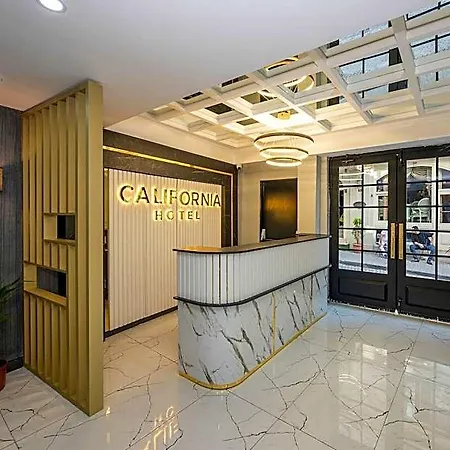 Hotel California 3*